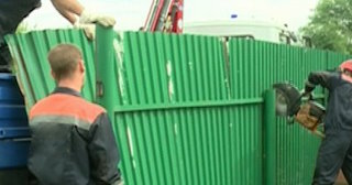 Демонтаж старого забора в Нижневартовске - цены за метр от 674 руб.